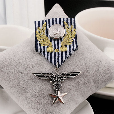 US Army Metal Pin Accessories Medal