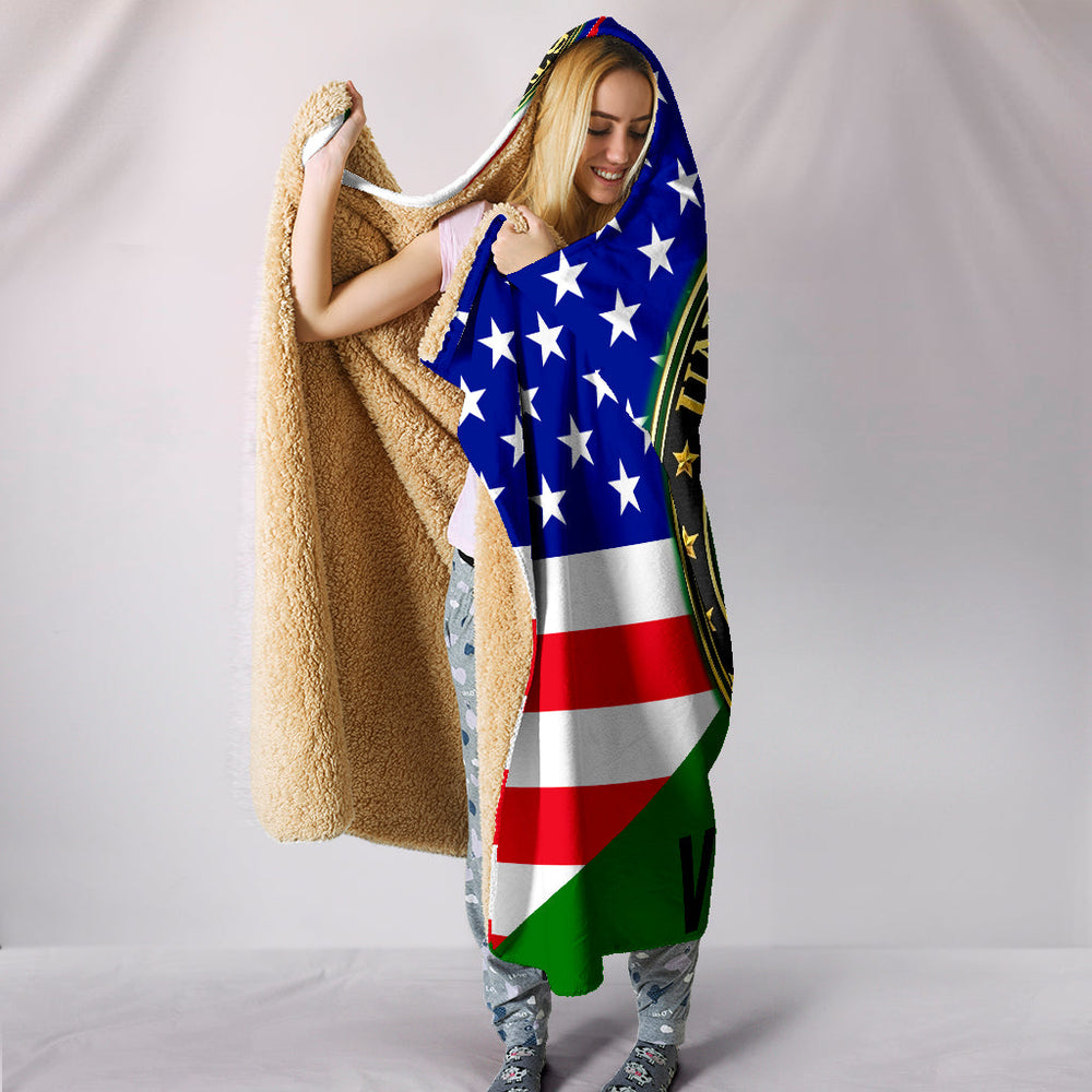 Hooded Blanket Army2