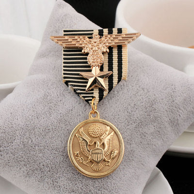 US Army Metal Pin Accessories Medal